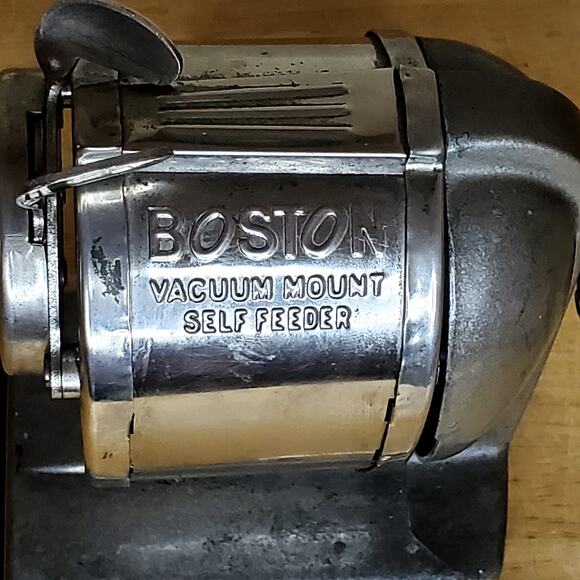 Boston Vacuum Mount Self Feeder Pencil Sharpener Vintage - Picture 2 of 9